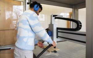 Mehr über den Artikel erfahren BESCHILDERUNG DER JAHRESBÄUME IM UNSTRUT-HAINICH-KREIS
