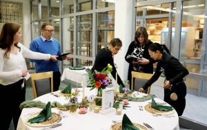 Mehr über den Artikel erfahren SCHULMEISTERSCHAFTEN GASTRONOMIE: WER KOCHT DAS BESTE GERICHT, UND WER SERVIERT ES AM BESTEN?