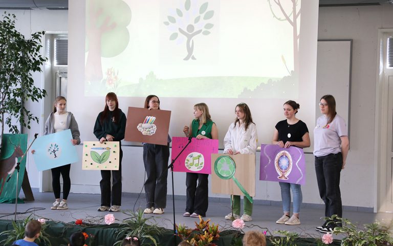 Mehr über den Artikel erfahren „KLEINE HÄNDE, GROSSE IDEEN“: NATURPROJEKT AM BSC