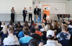 Mehr über den Artikel erfahren NEWSCAMP MÜHLHAUSEN 2026: MEDIENKOMPETENZ HAUTNAH ERLEBEN!